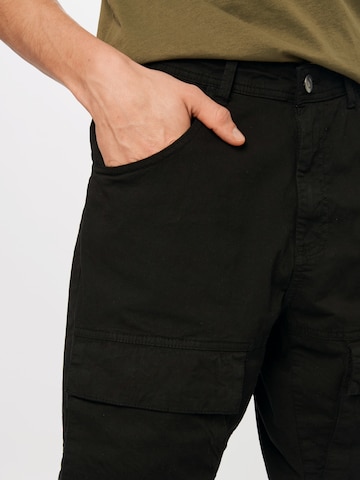 Regular Pantalon cargo 'Performance' Urban Classics en noir