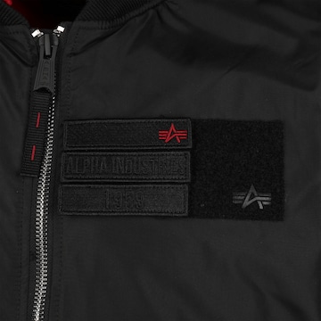 ALPHA INDUSTRIES Regularny krój Kurtka przejściowa w kolorze czarny