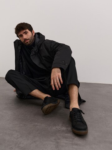 Black Casual Look by Rieker