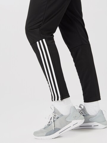 ADIDAS PERFORMANCE Slimfit Sporthose 'Regista 18' in Schwarz