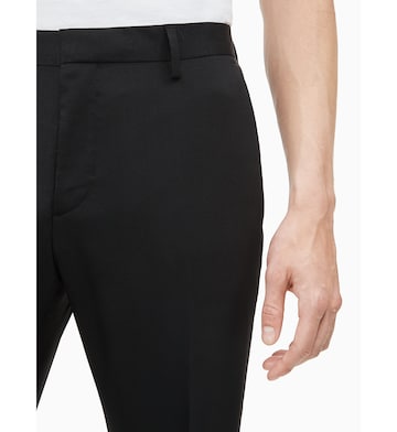 regular Pantaloni con piega frontale di Calvin Klein in nero