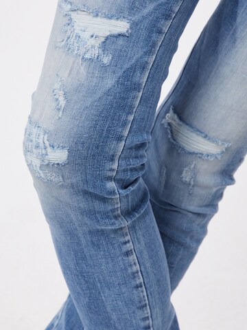 LTB Slim fit Jeans 'Molly' in Blue