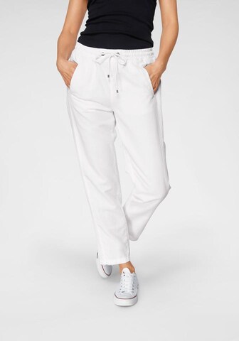 MAC Regular Pants in White: front