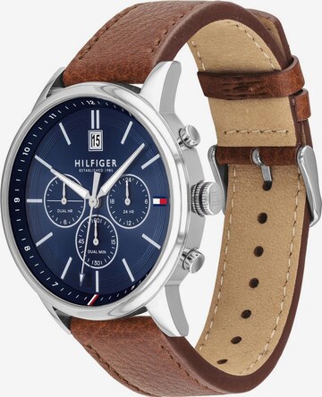 TOMMY HILFIGER Uhr in Braun