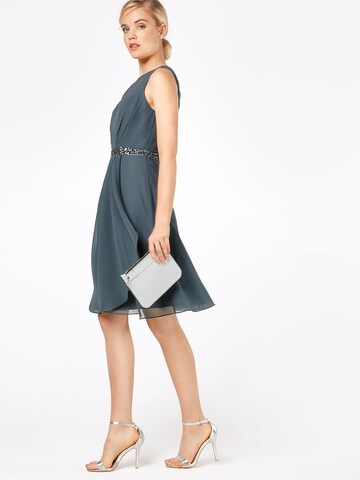 mascara Kleid in Grau