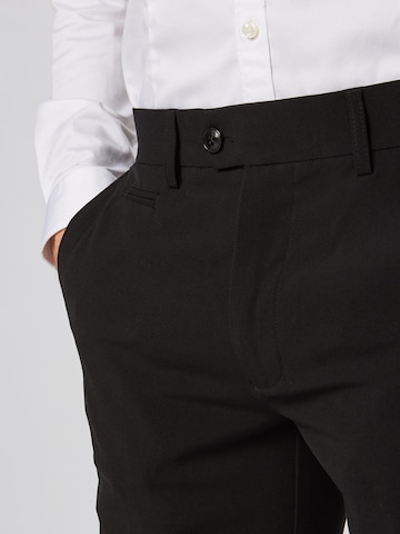 Lindbergh Slim fit Pleated Pants 'Club pants' in Black