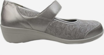 SOLIDUS Ballet Flats with Strap in Grey