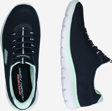 SKECHERS Slip-on 'Summits' in Blauw: zijkant