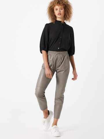 Coupe slim Pantalon 'Gift' OAKWOOD en beige