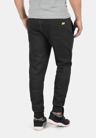 Tapered Pantaloni 'Benn' di !Solid in grigio