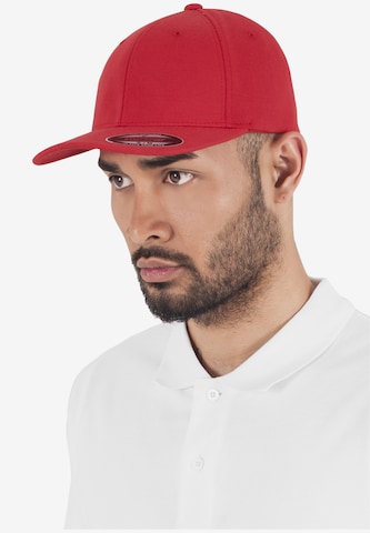 Casquette Flexfit en rouge