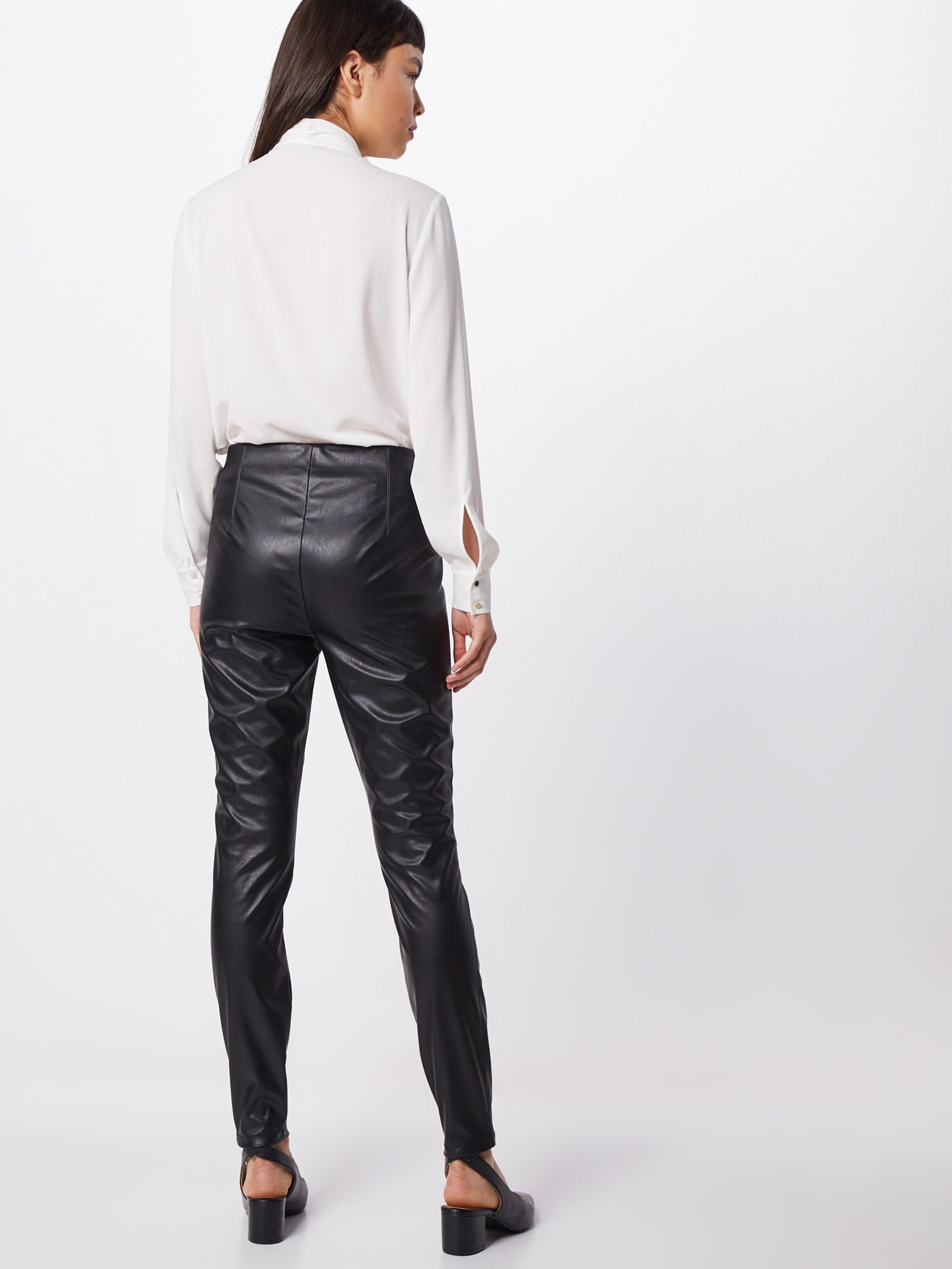 BOSS Broek 'Salungi4' in de kleur Zwart: Achteraanzicht