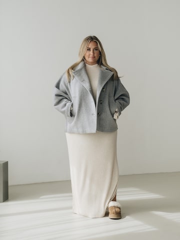 Classy Cozy Maxi Knit Look