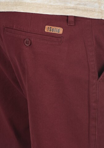 !Solid Regular Chinoshorts 'Lamego' in Rot