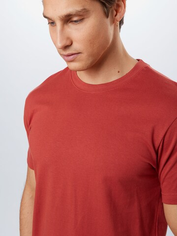 Urban Classics T-Shirt in Rot