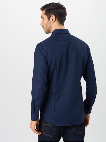 SEIDENSTICKER جينز ضيق الخصر والسيقان قميص لأوساط العمل بلون أزرق