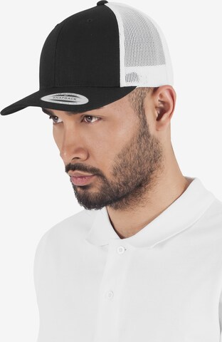 Flexfit - Gorra 'Retro' en negro: frente