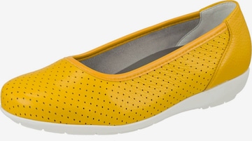 Natural Feet Ballet Flats 'Annabelle' in Yellow: front