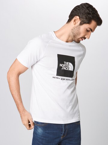 THE NORTH FACE Regular fit T-shirt i vit