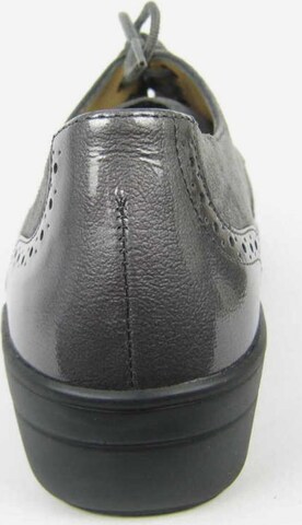 SOLIDUS Lace-Up Shoes in Grey
