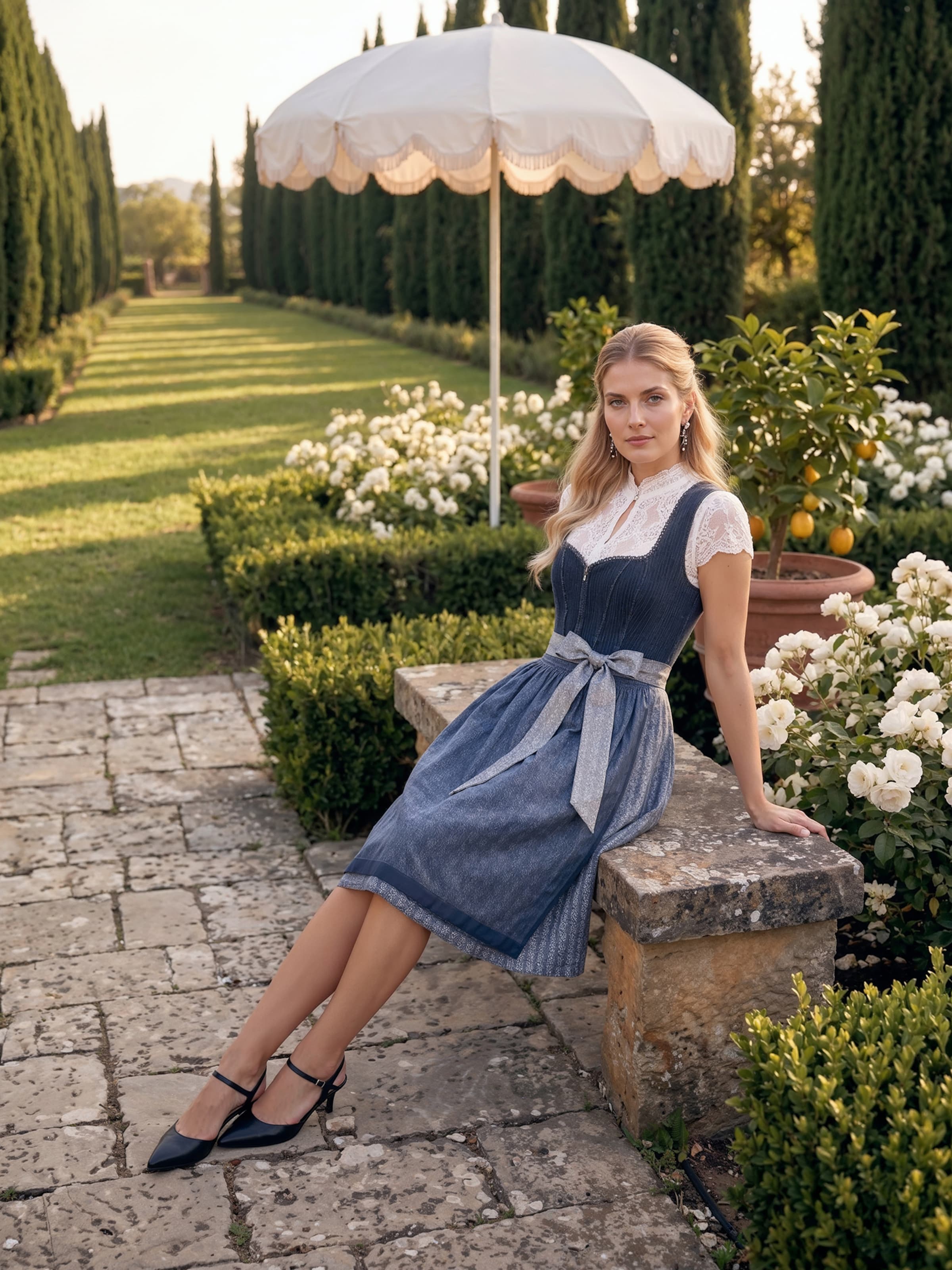 Bea - Blue Trachten Guest Look