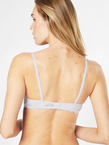 Invisible Soutien-gorge 'Lovely Micro' TRIUMPH en blanc : derrière