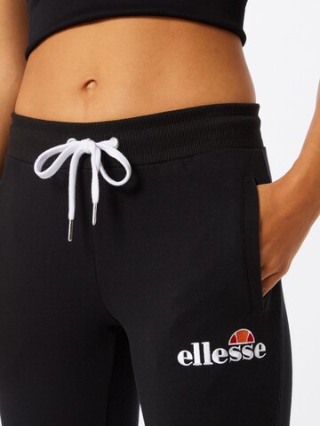 Effilé Pantalon de sport ' Frivola ' ELLESSE en noir
