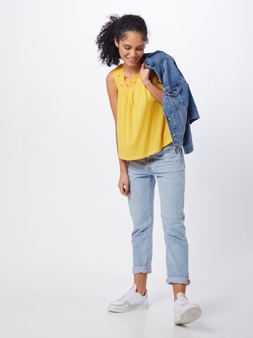 Superdry - Top en amarillo