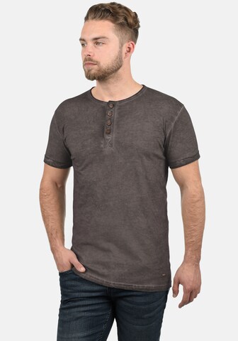!Solid Shirt 'Tihn' in Bruin: voorkant