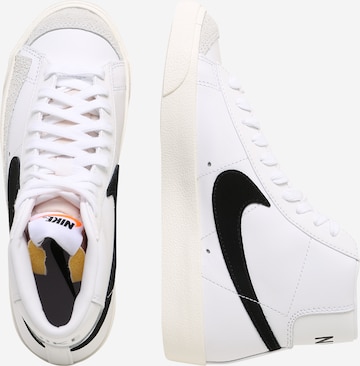 Nike Sportswear Magas szárú sportcipők 'Blazer Mid 77' - fehér