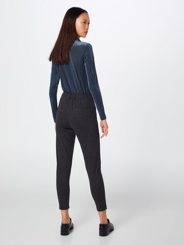 ICHI - Tapered Pantalón 'IH Kate' en gris: atrás