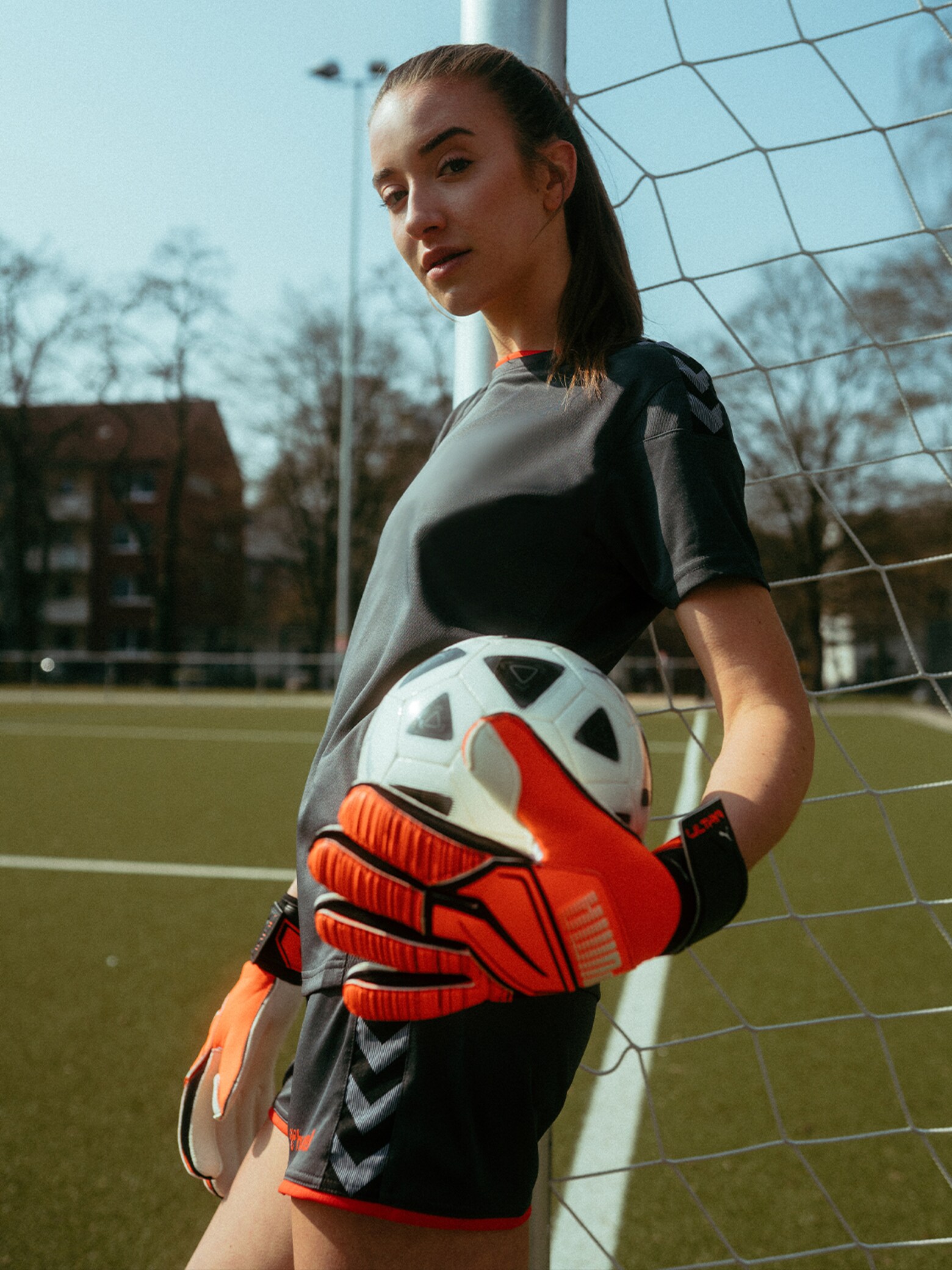 Carolin A. - Grey Orange Soccer Look