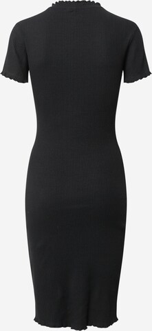 Rochie de la Urban Classics pe negru