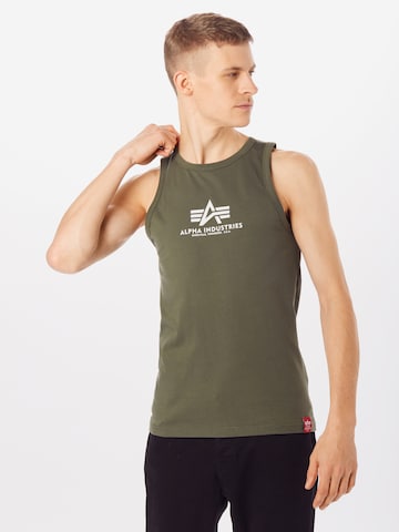 ALPHA INDUSTRIES Regular fit Μπλουζάκι σε πράσινο: μπροστά