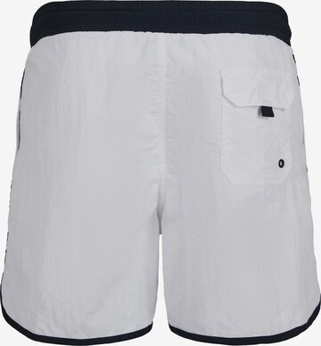 Shorts de bain Urban Classics en blanc