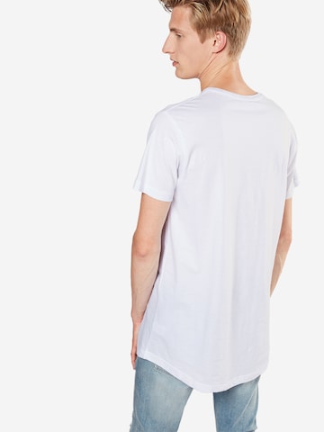 T-Shirt Urban Classics en blanc : derrière