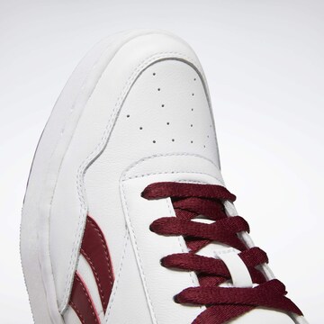 Sneaker low de la Reebok pe alb