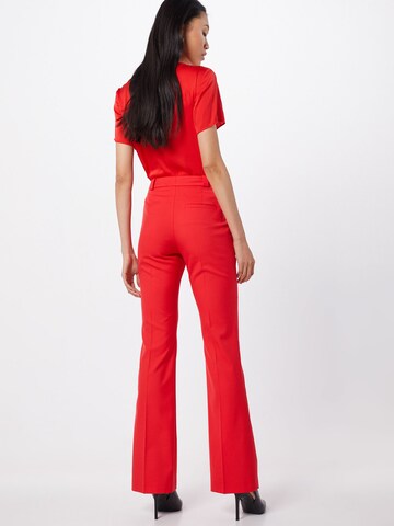 Bootcut Pantalon à plis 'Hularis' HUGO Red en rouge : derrière