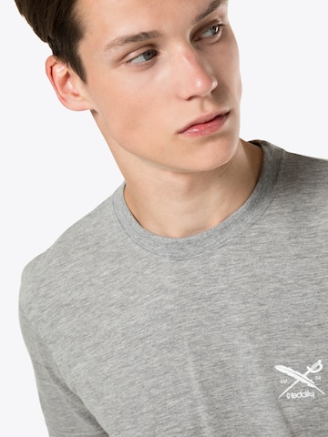 T-Shirt Iriedaily en gris