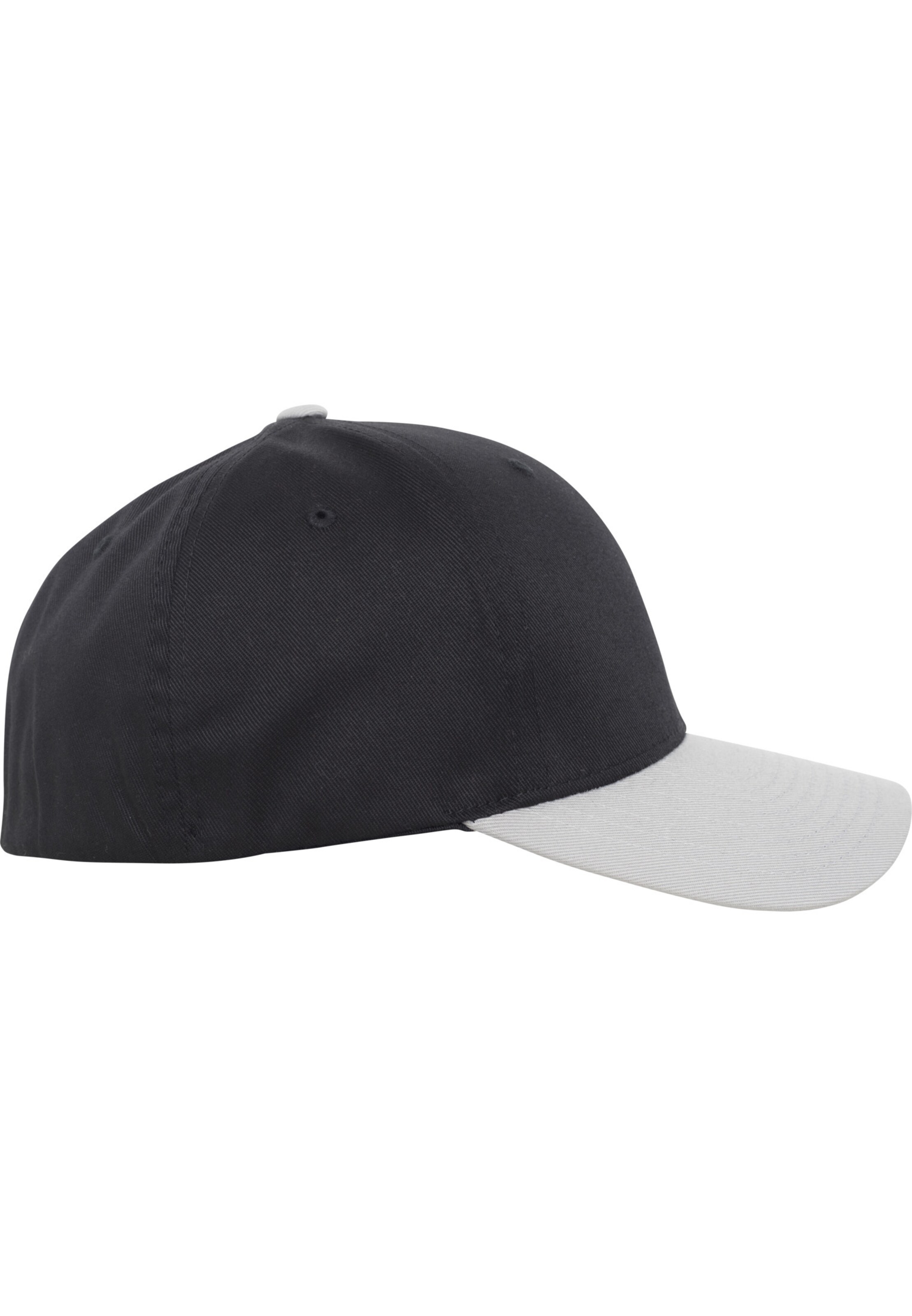 Flexfit Cap in Black
