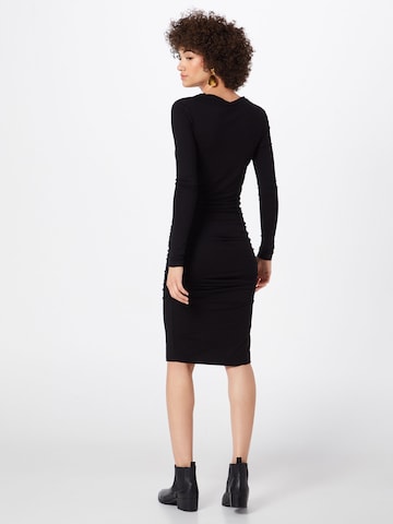 Moves - Vestido 'beala-solid' em preto: atrás