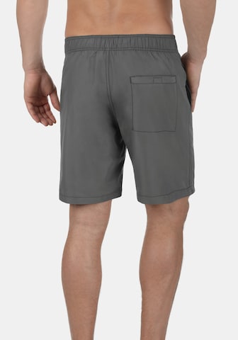 BLEND Badeshorts 'GOMES' in Grau