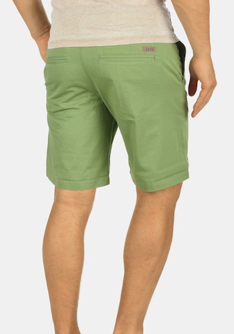 !Solid Regular Chino 'Thement' in Groen