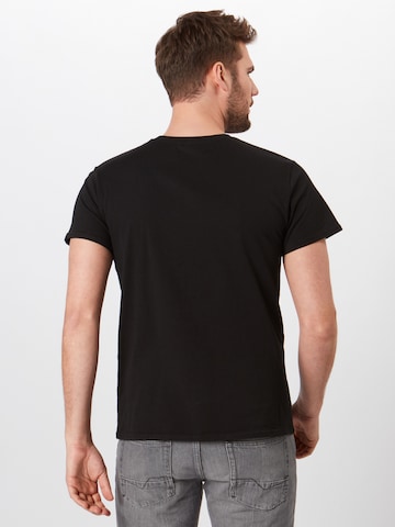 Tricou 'Mickey Japanese' de la Mister Tee pe negru: spate