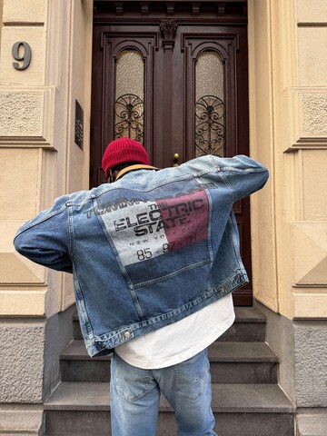 Denim on Denim Look by Tommy Jeans x The Electric State