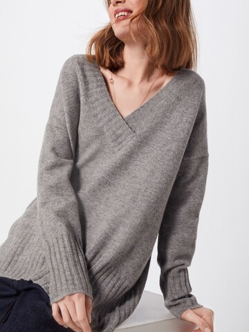 ESPRIT Pullover in Grau