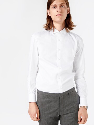 Coupe slim Chemise business 'Elias' DRYKORN en blanc : devant