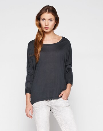 T-shirt mbym en gris : devant