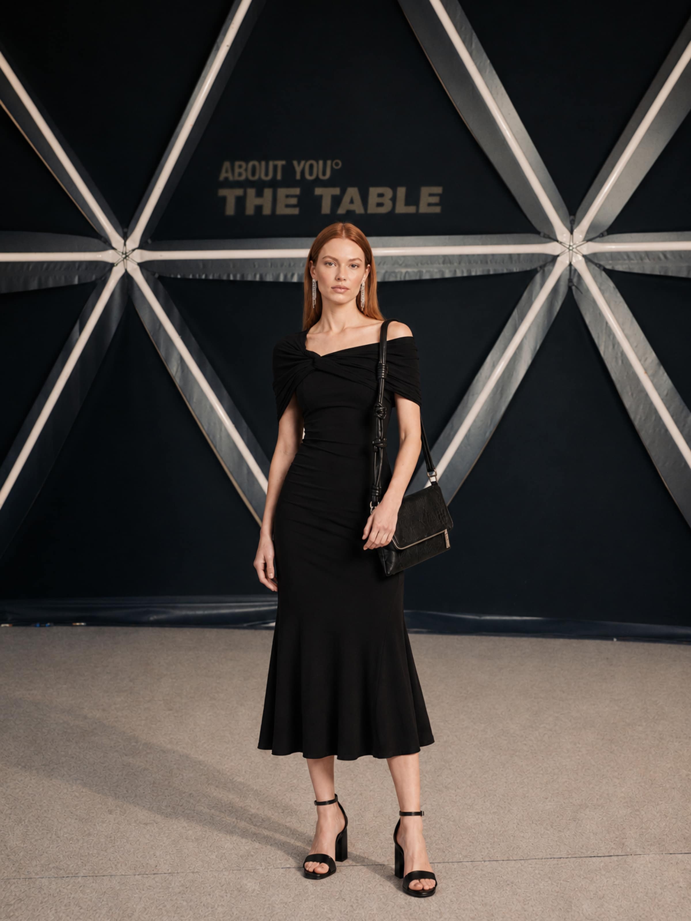 Anna - Chic Evening Glam Look
