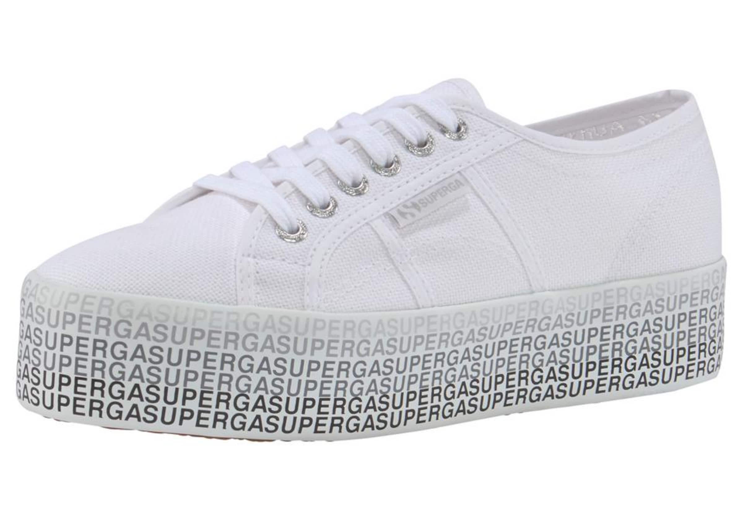 Baskets basses SUPERGA en blanc : devant